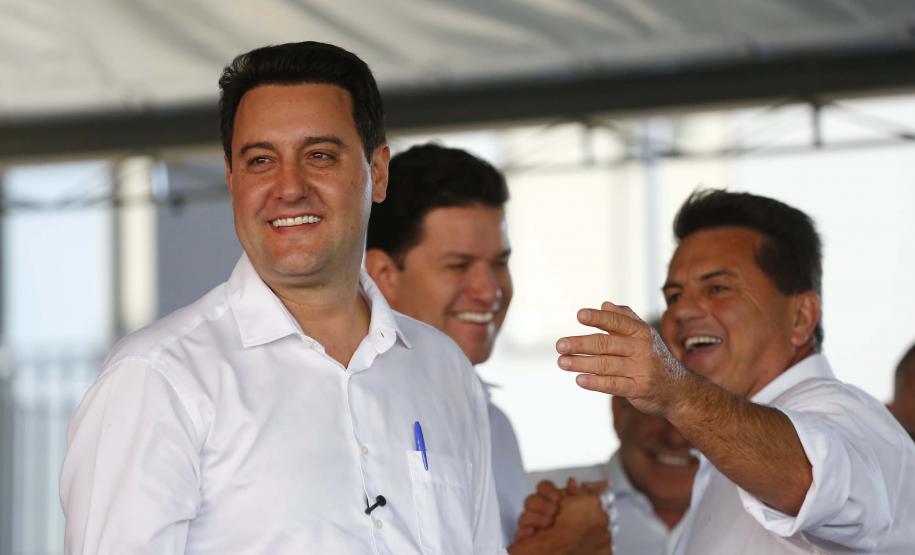 Sonho realizado: governador entrega residencial com 528 apartamentos em Guarapuava