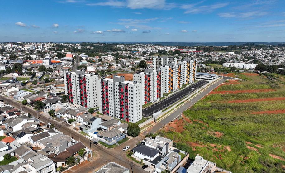 Sonho realizado: governador entrega residencial com 528 apartamentos em Guarapuava