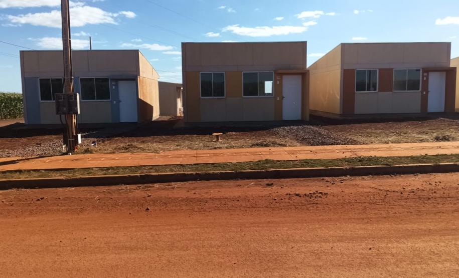 Com recursos do Programa Casa Fácil, Cohapar conclui entrega de residencial em Toledo