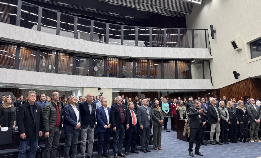 Cohapar é homenageada pelos seus 60 anos em sessão solene na ALEP