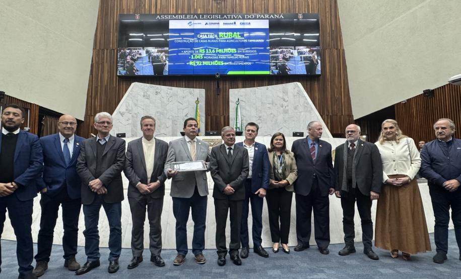 Cohapar é homenageada pelos seus 60 anos em sessão solene na ALEP