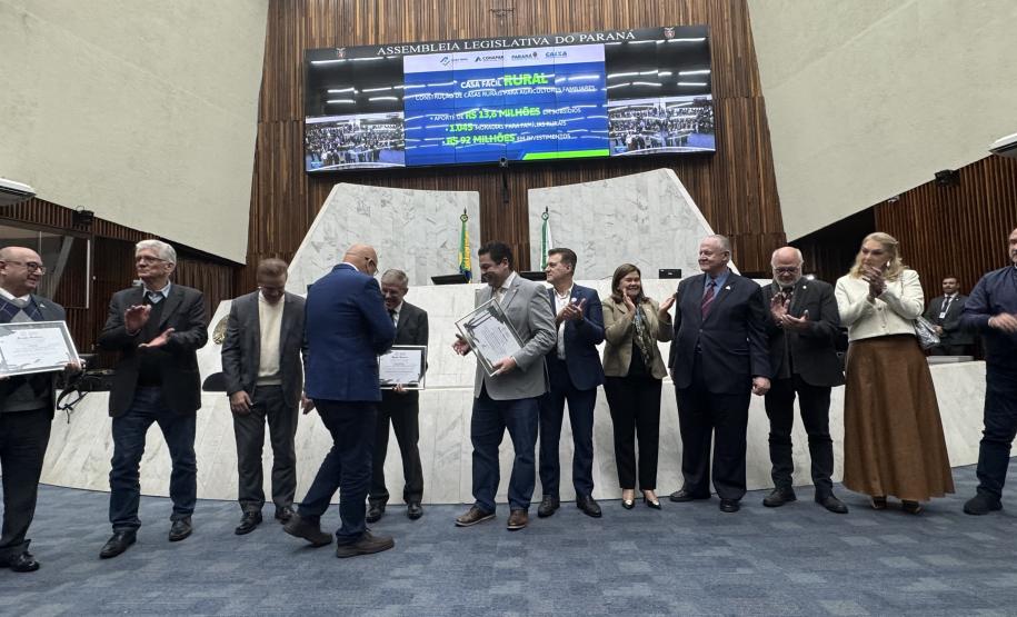 Cohapar é homenageada pelos seus 60 anos em sessão solene na ALEP