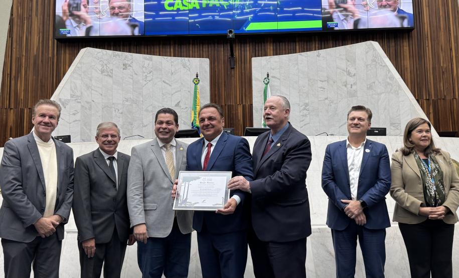 Cohapar é homenageada pelos seus 60 anos em sessão solene na ALEP