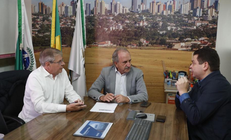 Cohapar realiza doação de áreas para regularização fundiária em Cascavel