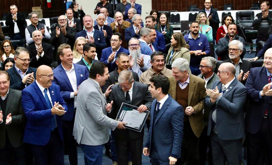 Cohapar é homenageada pelos seus 60 anos em sessão solene na ALEP