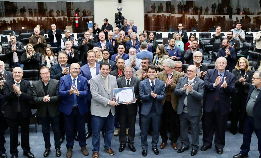 Cohapar é homenageada pelos seus 60 anos em sessão solene na ALEP