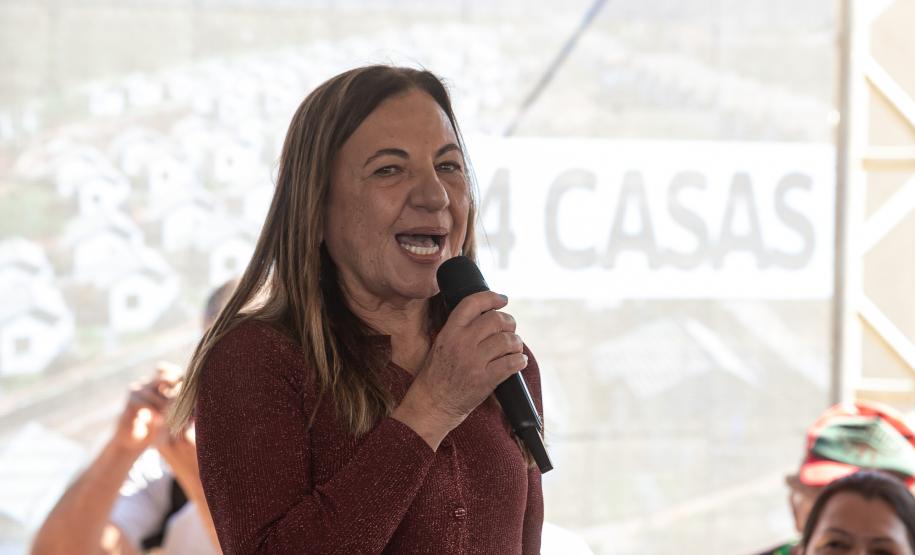 Com ajuda do Estado, 134 famílias de Andirá conquistam a casa própria