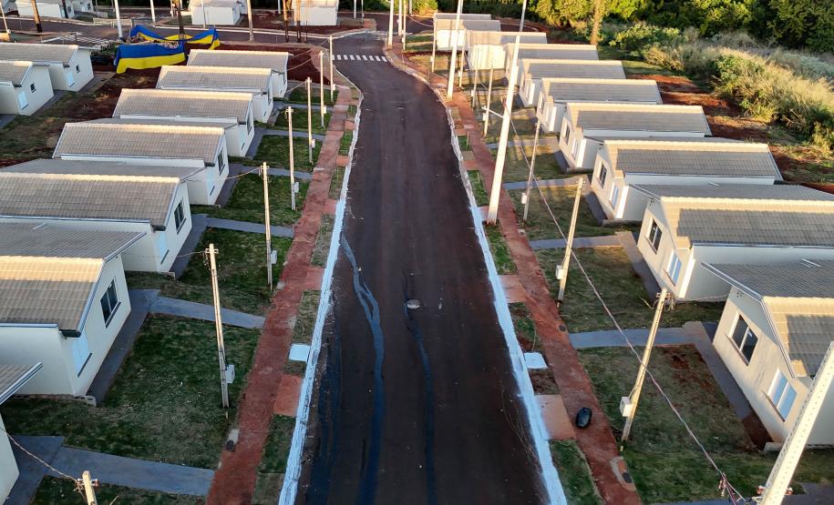 Com ajuda do Estado, 134 famílias de Andirá conquistam a casa própria