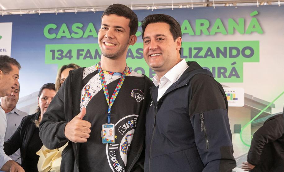 Com ajuda do Estado, 134 famílias de Andirá conquistam a casa própria