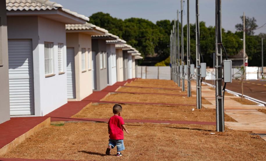 Casa Fácil: governador entrega residencial com 84 moradias em Paiçandu