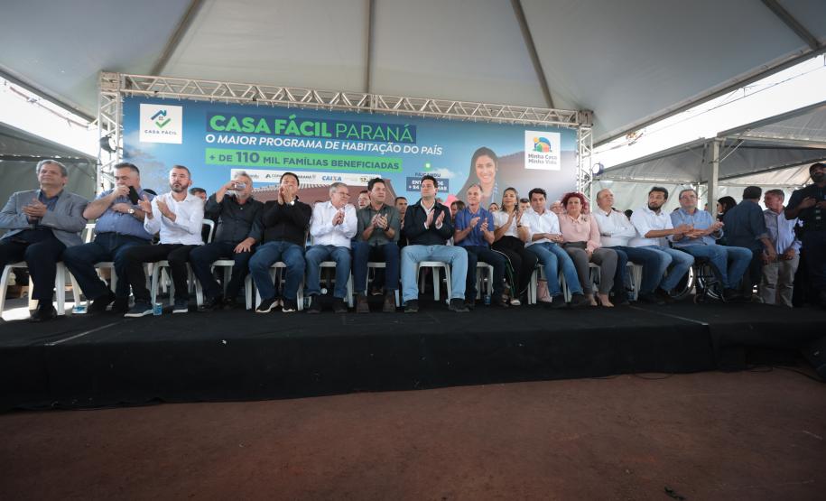 Casa Fácil: governador entrega residencial com 84 moradias em Paiçandu