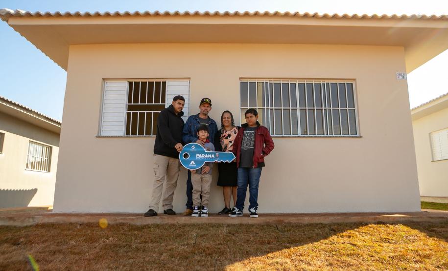 Casa Fácil: governador entrega residencial com 84 moradias em Paiçandu