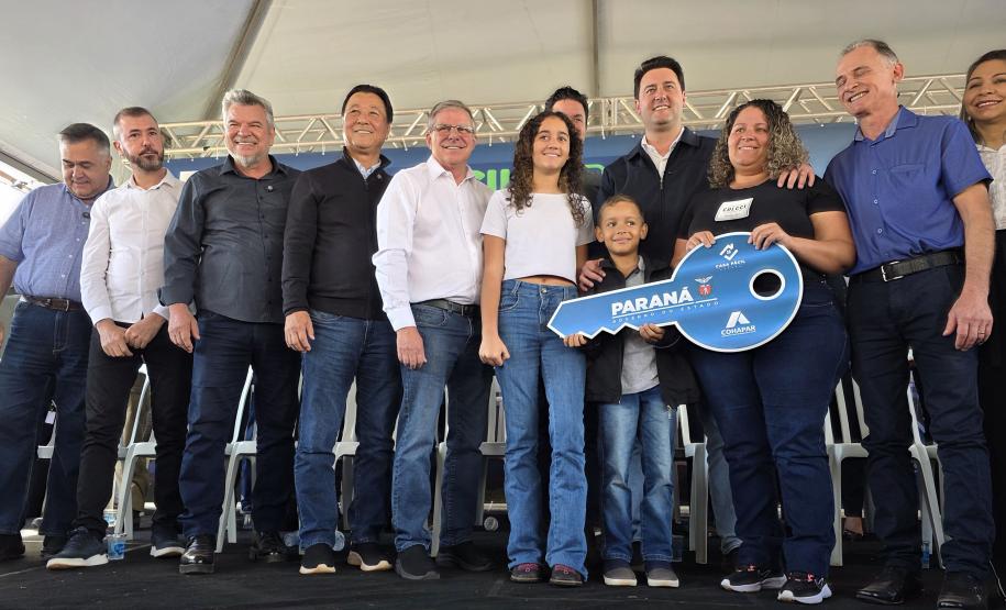 Casa Fácil: governador entrega residencial com 84 moradias em Paiçandu