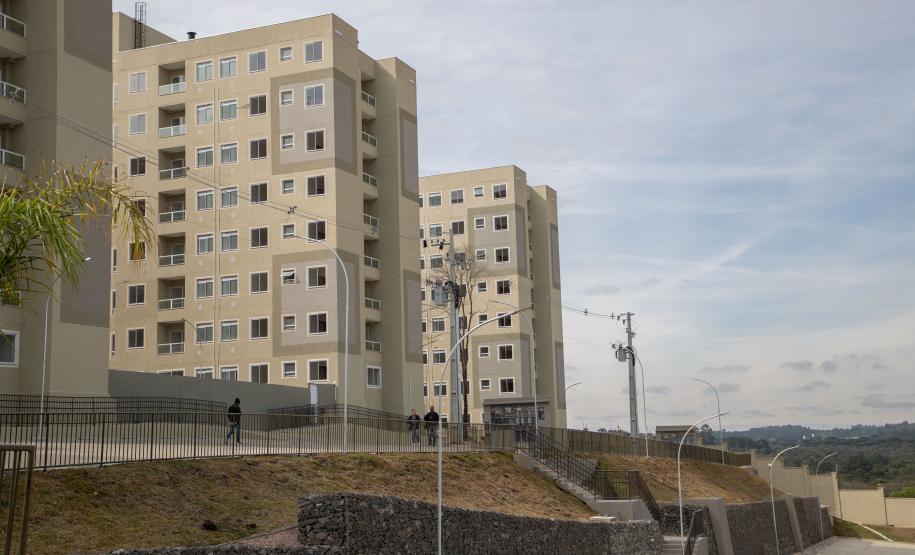 Entrega de dois módulos do Residencial Cores de Outono beneficia 256 famílias na capital