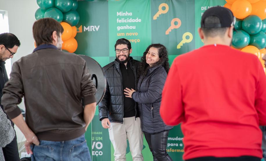 Entrega de dois módulos do Residencial Cores de Outono beneficia 256 famílias na capital