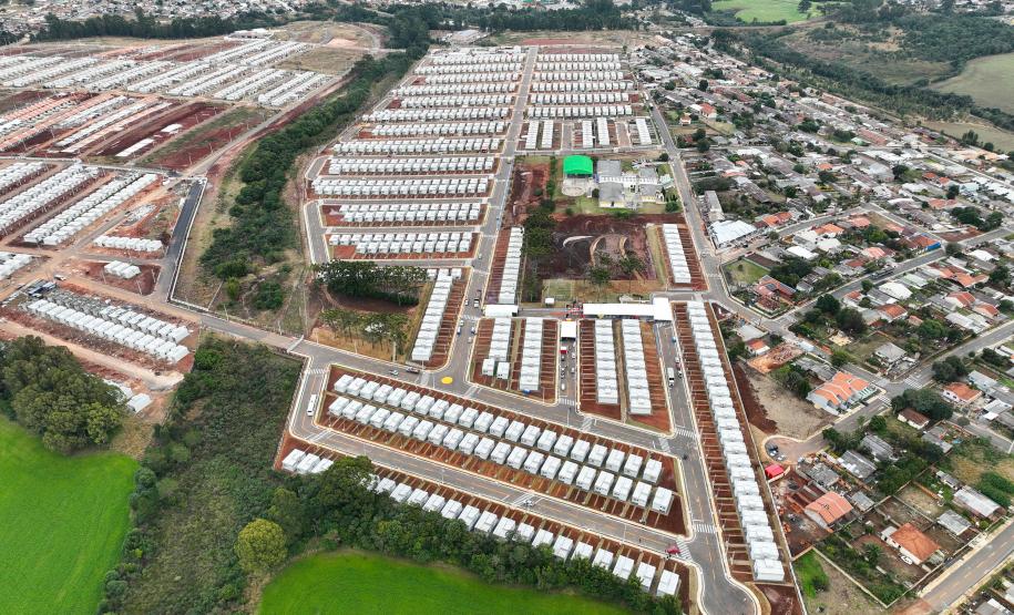 Erguido com apoio do Estado, bairro planejado de Ponta Grossa recebe 293 moradores