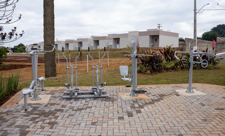 Erguido com apoio do Estado, bairro planejado de Ponta Grossa recebe 293 moradores