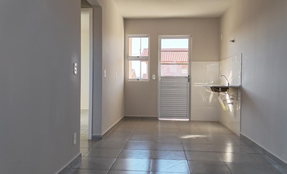 Ratinho Junior inaugura conjunto residencial com 51 casas em Guapirama