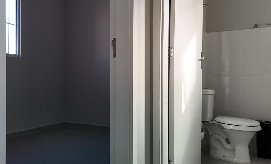 Ratinho Junior inaugura conjunto residencial com 51 casas em Guapirama