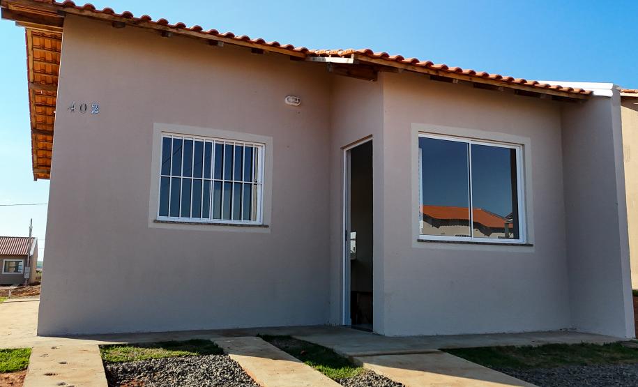 Ratinho Junior inaugura conjunto residencial com 51 casas em Guapirama