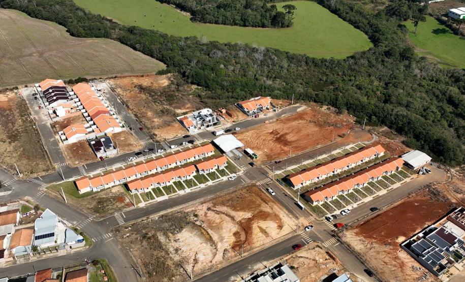 Estado investe quase R$ 1 milhão para ajudar 46 famílias de Irati a comprarem a casa própria