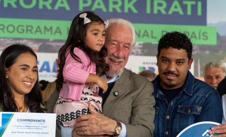 Estado investe quase R$ 1 milhão para ajudar 46 famílias de Irati a comprarem a casa própria