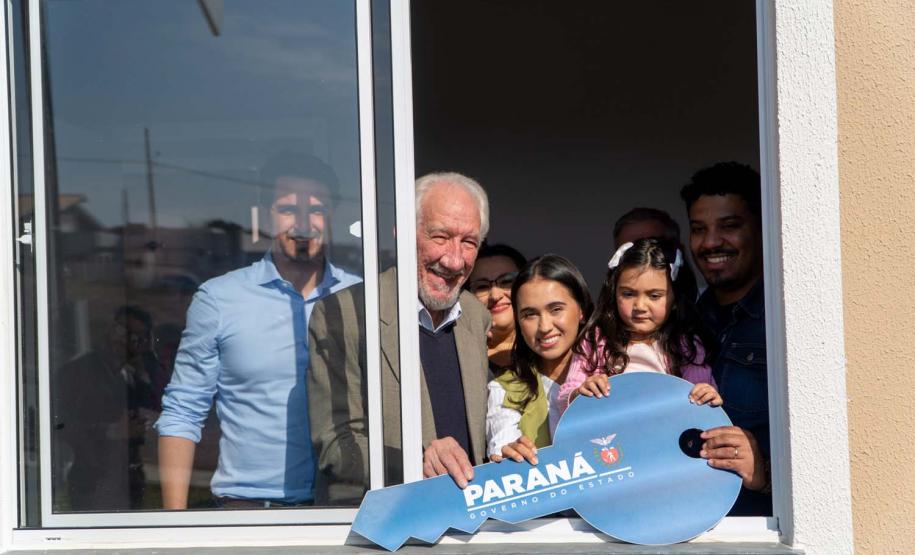 Estado investe quase R$ 1 milhão para ajudar 46 famílias de Irati a comprarem a casa própria