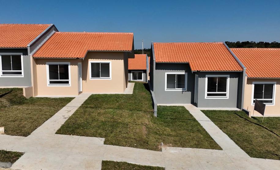 Estado investe quase R$ 1 milhão para ajudar 46 famílias de Irati a comprarem a casa própria
