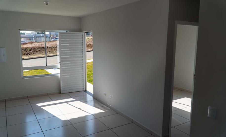 Estado investe quase R$ 1 milhão para ajudar 46 famílias de Irati a comprarem a casa própria