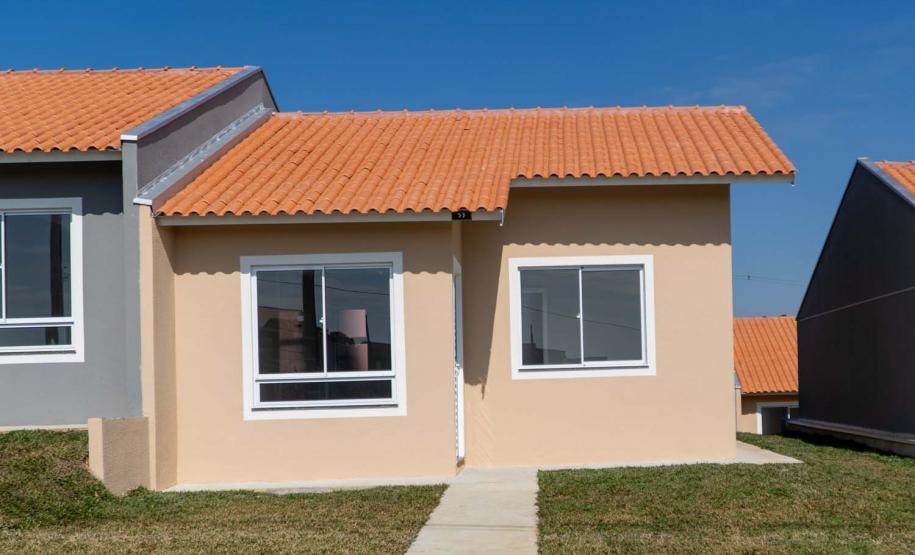 Estado investe quase R$ 1 milhão para ajudar 46 famílias de Irati a comprarem a casa própria