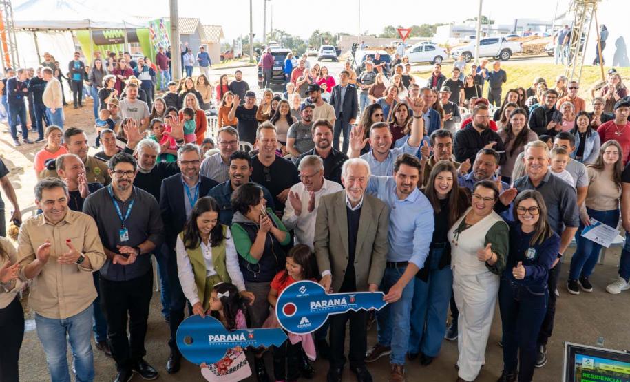 Estado investe quase R$ 1 milhão para ajudar 46 famílias de Irati a comprarem a casa própria