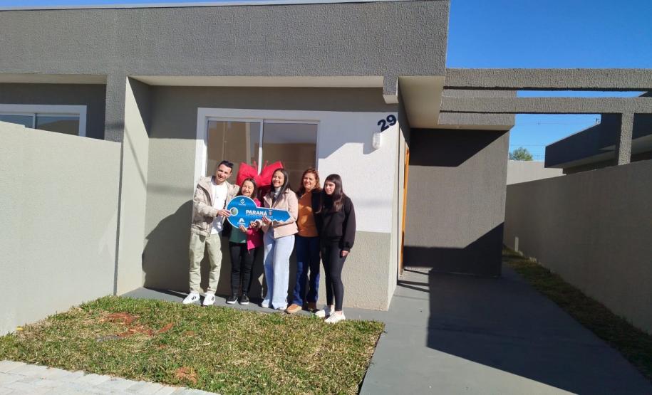 Cohapar entrega empreendimento com 40 casas em Ponta Grossa