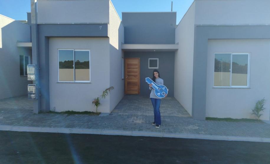 Em Ponta Grossa, mais 20 famílias conquistam a moradia própria com o Casa Fácil Paraná