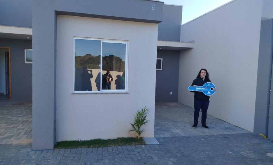 Em Ponta Grossa, mais 20 famílias conquistam a moradia própria com o Casa Fácil Paraná