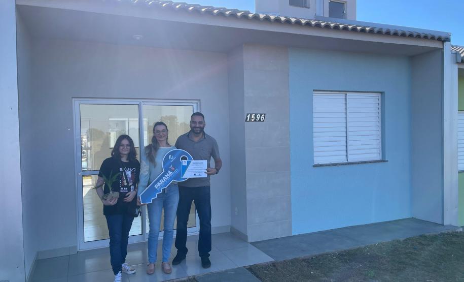 Cohapar entrega mais um módulo do Residencial Novo Bronzel com 47 imóveis subsidiados pelo Estado
