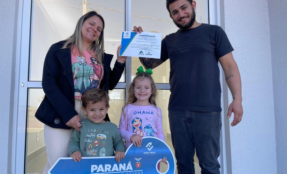 Cohapar entrega mais um módulo do Residencial Novo Bronzel com 47 imóveis subsidiados pelo Estado