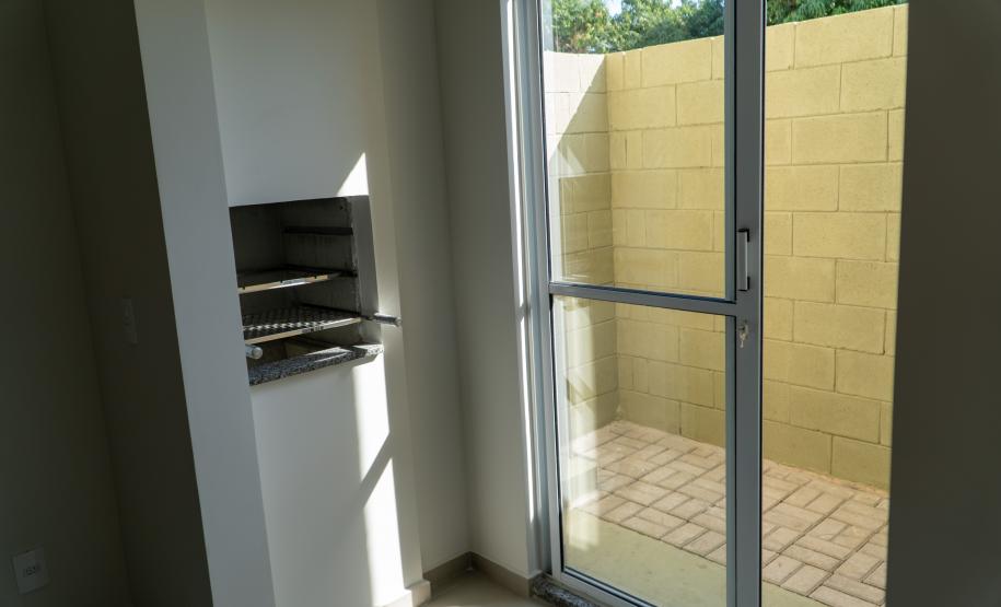 Governador entrega condomínio com 88 apartamentos em Santo Antônio da Platina