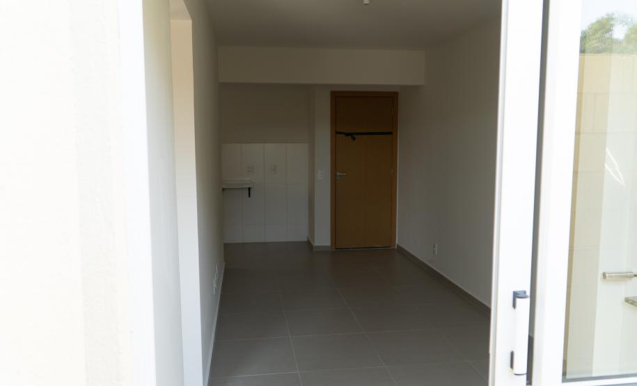 Governador entrega condomínio com 88 apartamentos em Santo Antônio da Platina