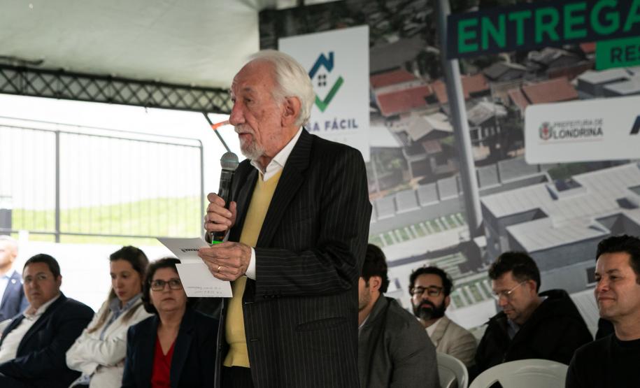 Estado entrega residencial com 128 apartamentos para atender famílias de Londrina