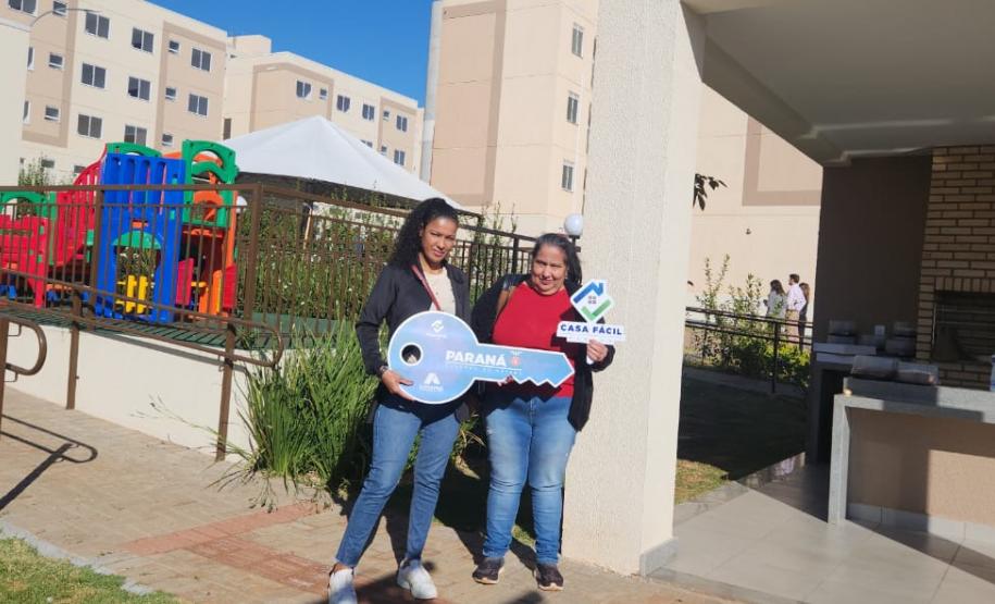Com R$ 4,6 milhões do Casa Fácil, novo residencial com 240 imóveis é entregue em Londrina