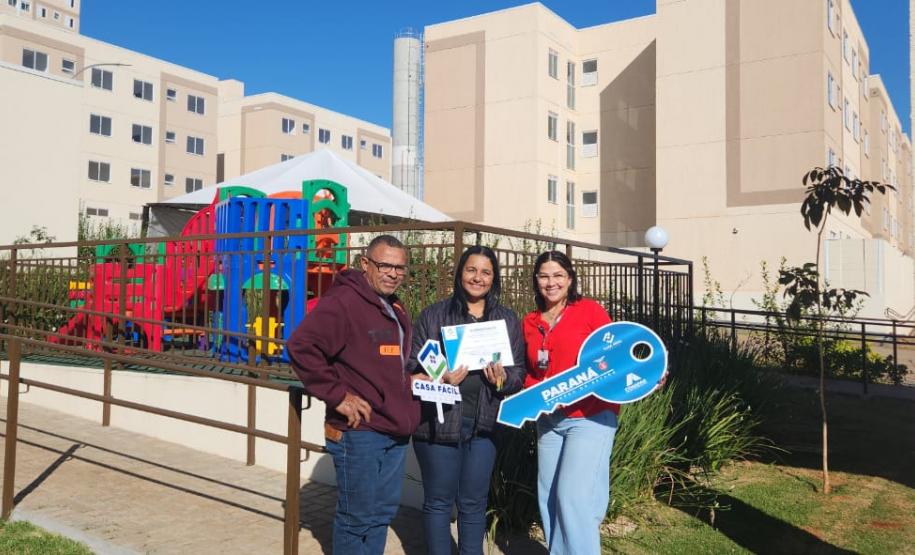 Com R$ 4,6 milhões do Casa Fácil, novo residencial com 240 imóveis é entregue em Londrina