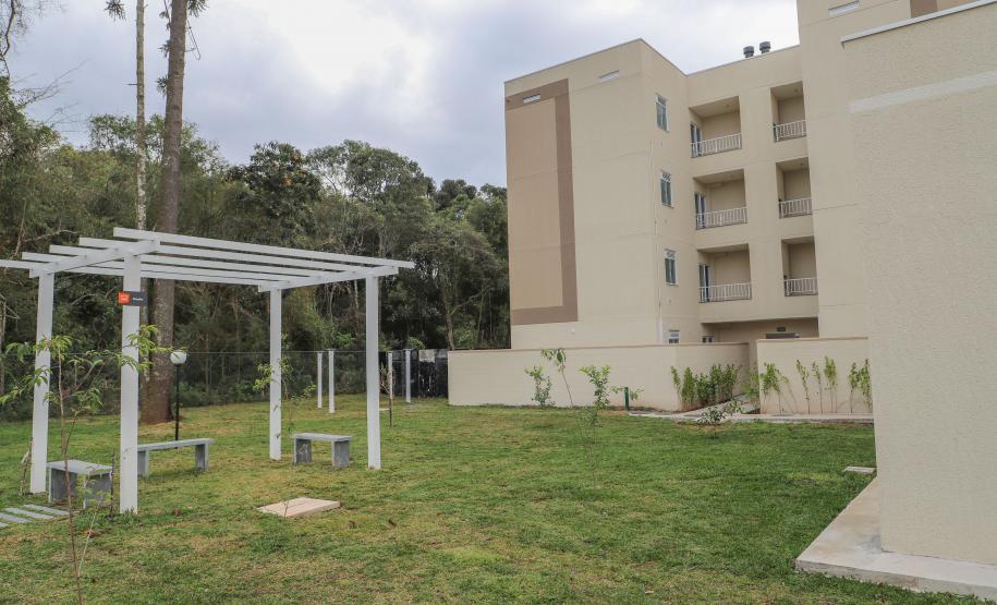 Entrega do primeiro módulo do Residencial Camembert beneficia 128 famílias de Araucária