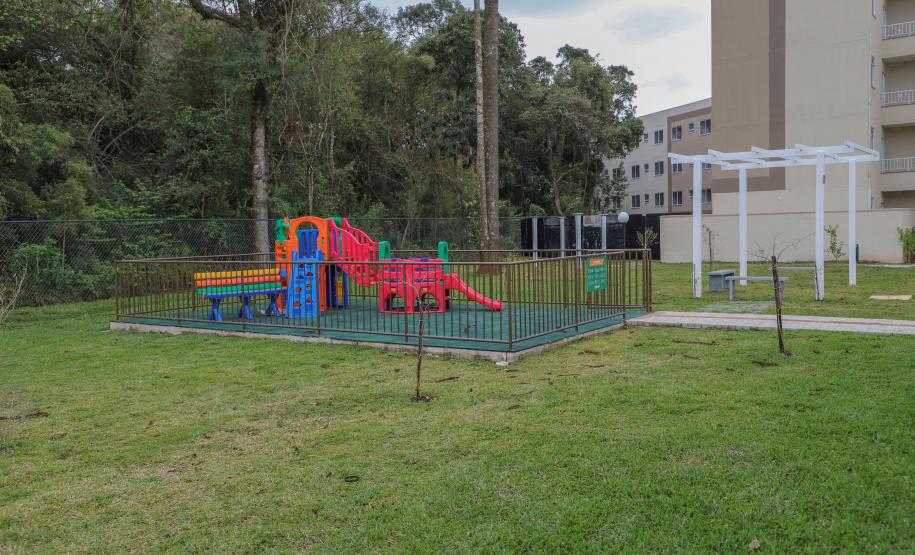 Entrega do primeiro módulo do Residencial Camembert beneficia 128 famílias de Araucária