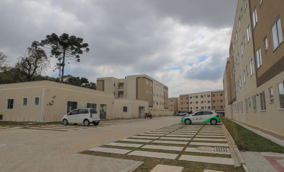 Entrega do primeiro módulo do Residencial Camembert beneficia 128 famílias de Araucária