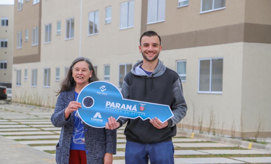 Entrega do primeiro módulo do Residencial Camembert beneficia 128 famílias de Araucária