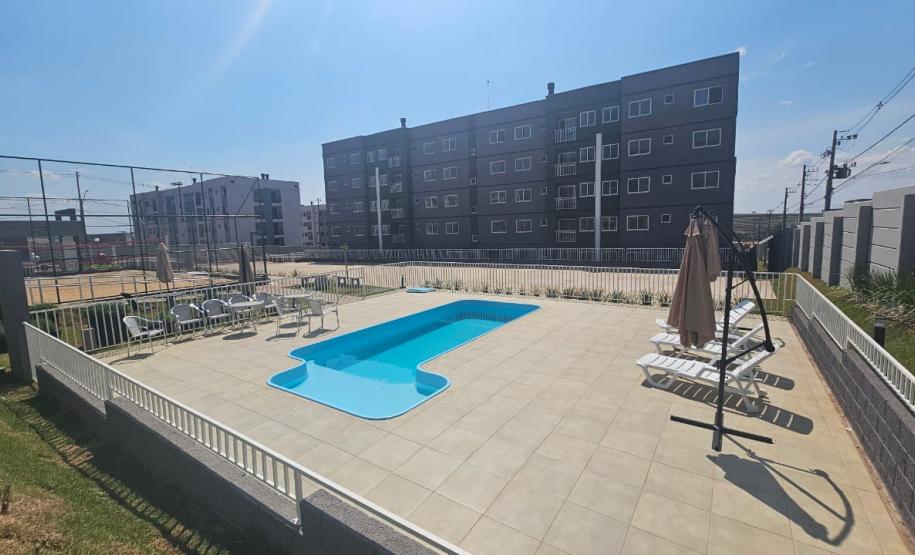 Casa Fácil Paraná: com apoio do Estado, 200 famílias de Cascavel recebem as chaves da moradia própria