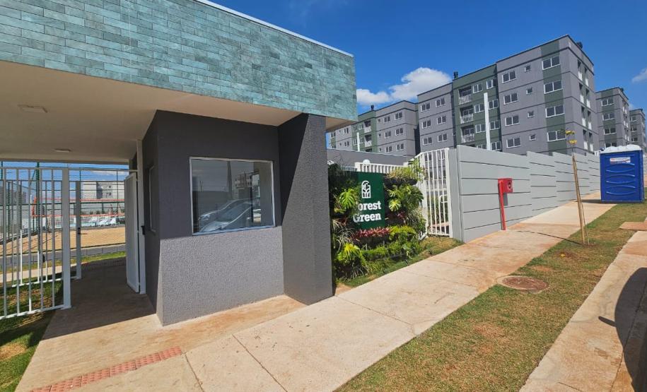 Casa Fácil Paraná: com apoio do Estado, 200 famílias de Cascavel recebem as chaves da moradia própria