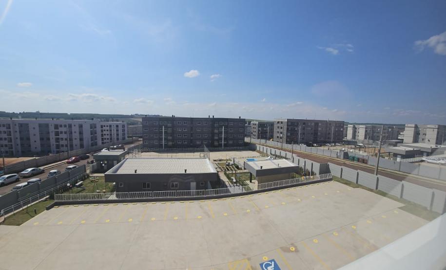 Casa Fácil Paraná: com apoio do Estado, 200 famílias de Cascavel recebem as chaves da moradia própria