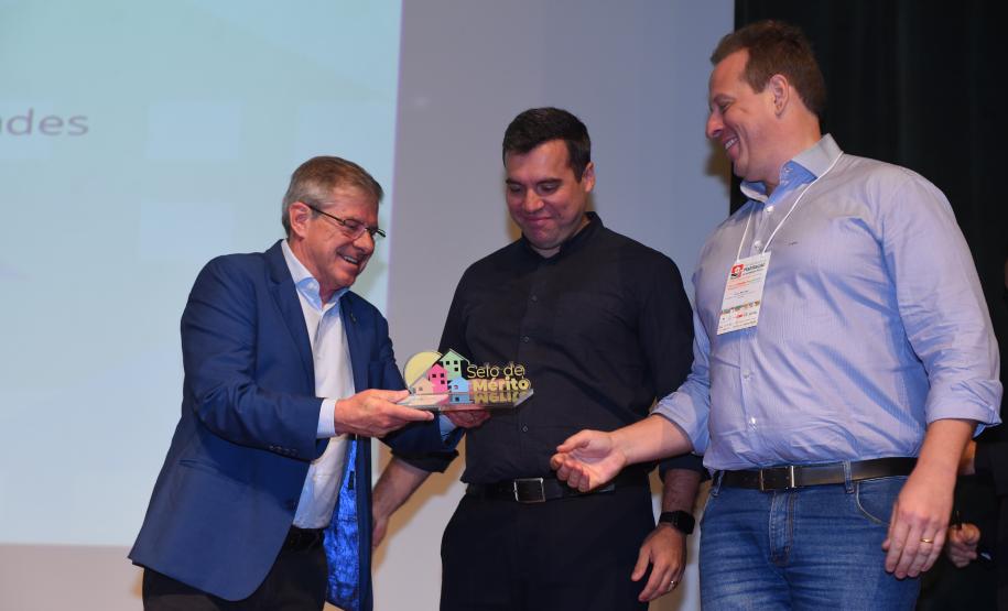 Paraná ganha reconhecimento nacional com programa inédito para idosos conquistarem a moradia própria