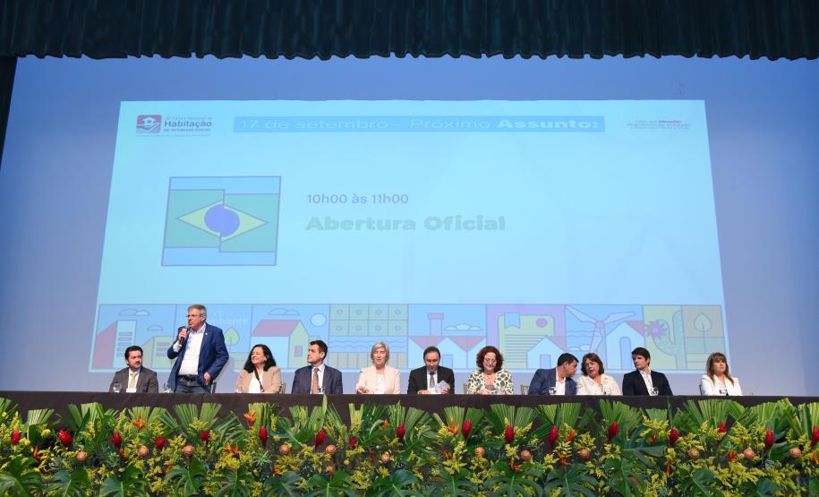 Paraná ganha reconhecimento nacional com programa inédito para idosos conquistarem a moradia própria